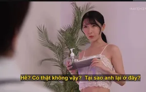 Làm liều xông vào nhà tắm bạn thân của Người vợ vì cô ấy quá xinh