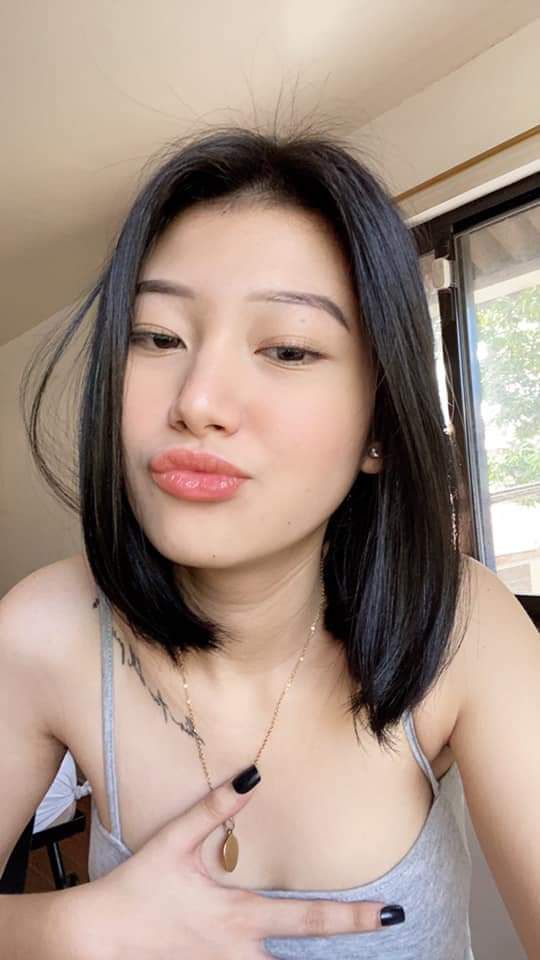 LACOCHONNE - Bà mẹ MILF người Pháp mảnh khảnh Cali Cruz bị đồng nghiệp làm tình - AMATEUREURO